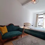 Zen Apartment - 2 Bedrooms - Kitchen - Balcony